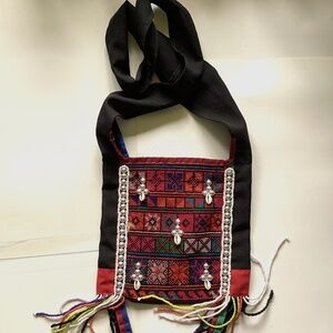 AKHA Multi-covered Handwoven Beaded Shelled Purse